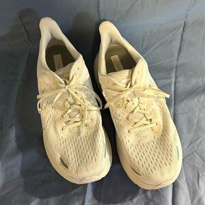 Men’s Hoka tennis shoes